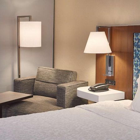 Hampton Inn By Hilton Harrisburg West Меканиксбърг Екстериор снимка