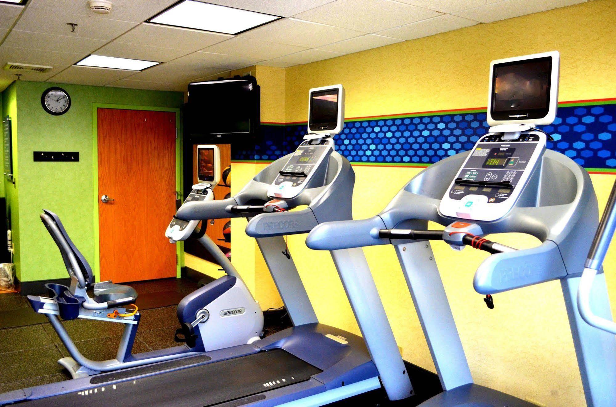 Hampton Inn By Hilton Harrisburg West Меканиксбърг Екстериор снимка