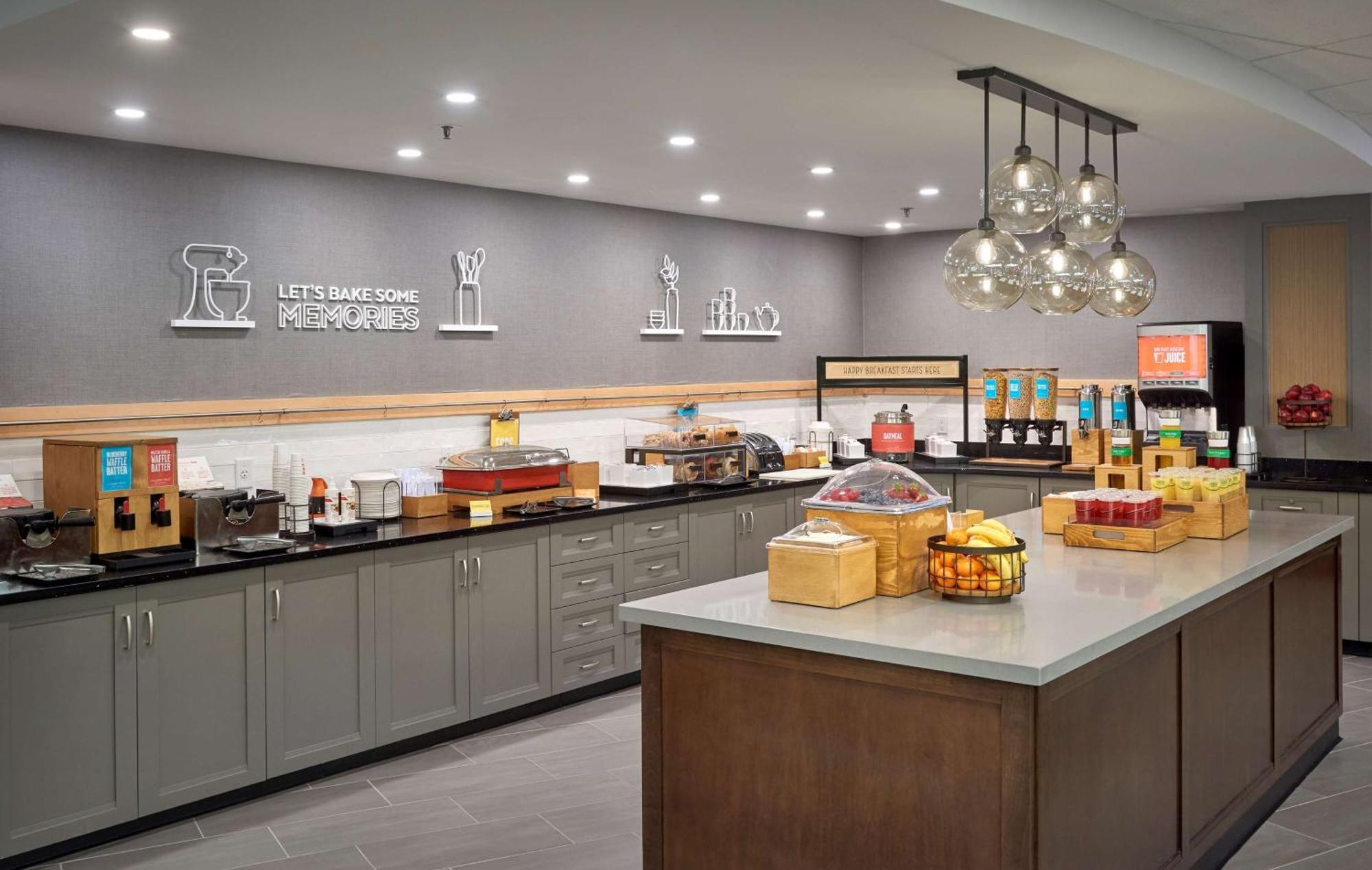 Hampton Inn By Hilton Harrisburg West Меканиксбърг Екстериор снимка