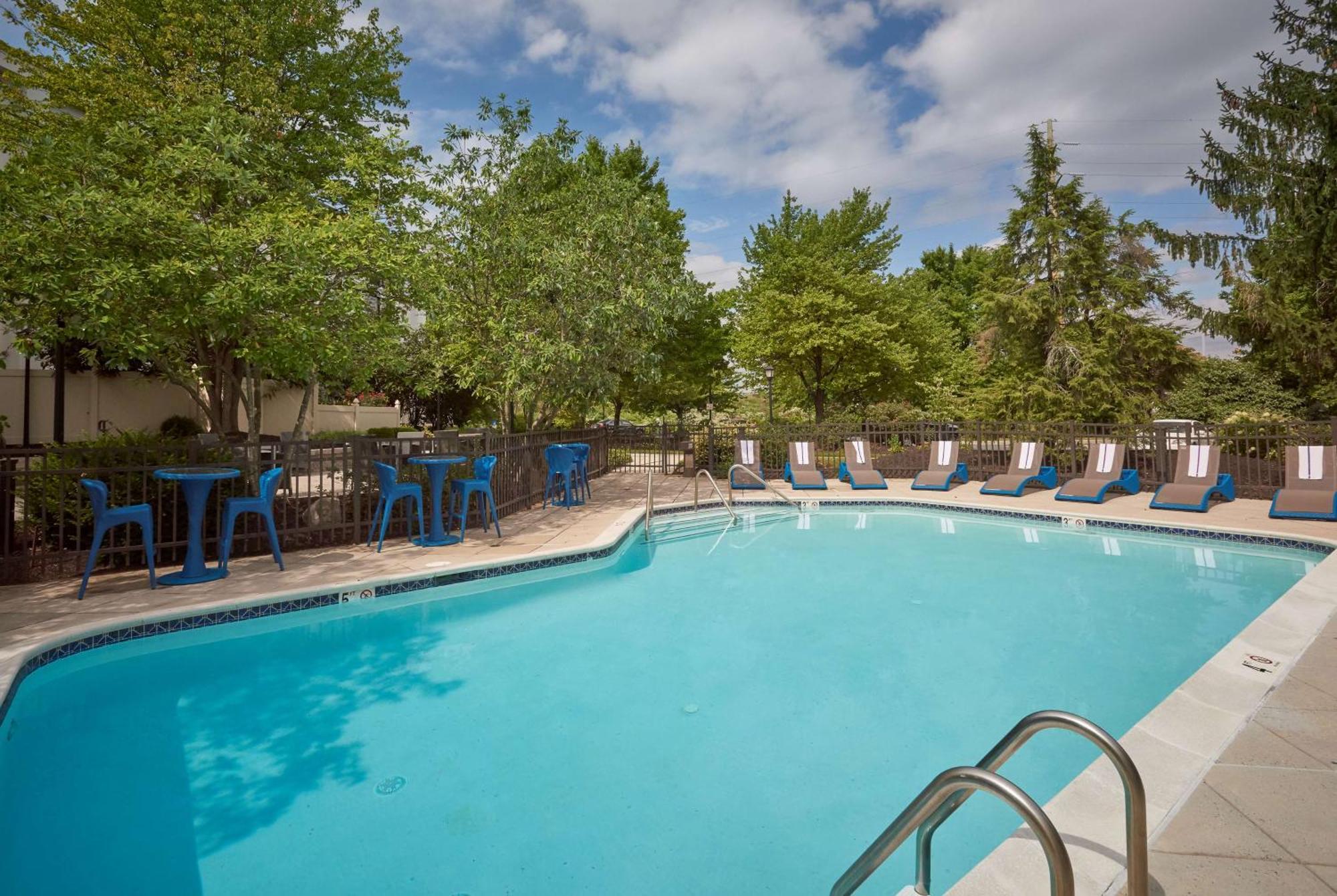 Hampton Inn By Hilton Harrisburg West Меканиксбърг Екстериор снимка